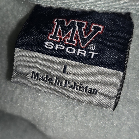 NWT. MV Sport Washington Island Sweater Women's Size Large - Picture 6 of 6